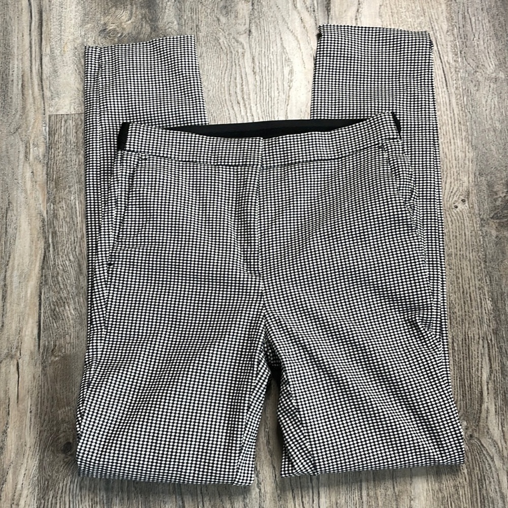 Zara Women’s Tartan Black and White Checkered Trousers, size small